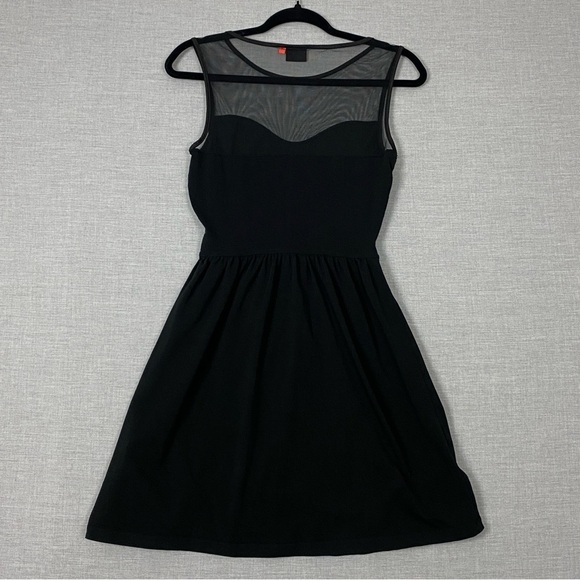 Little Black Dress Only Fashion Favourites Mini Sz Small Mesh Top Flare Skirt - Picture 3 of 10